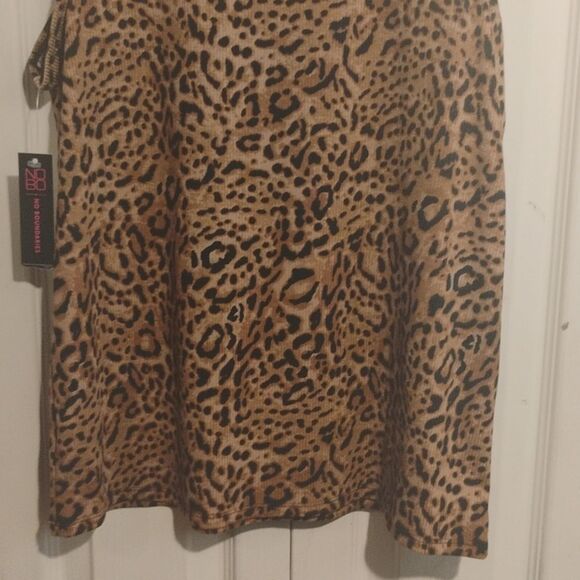 No Boundaries Brown Muscle Tee Sleeveless Top - Picture 9 of 9